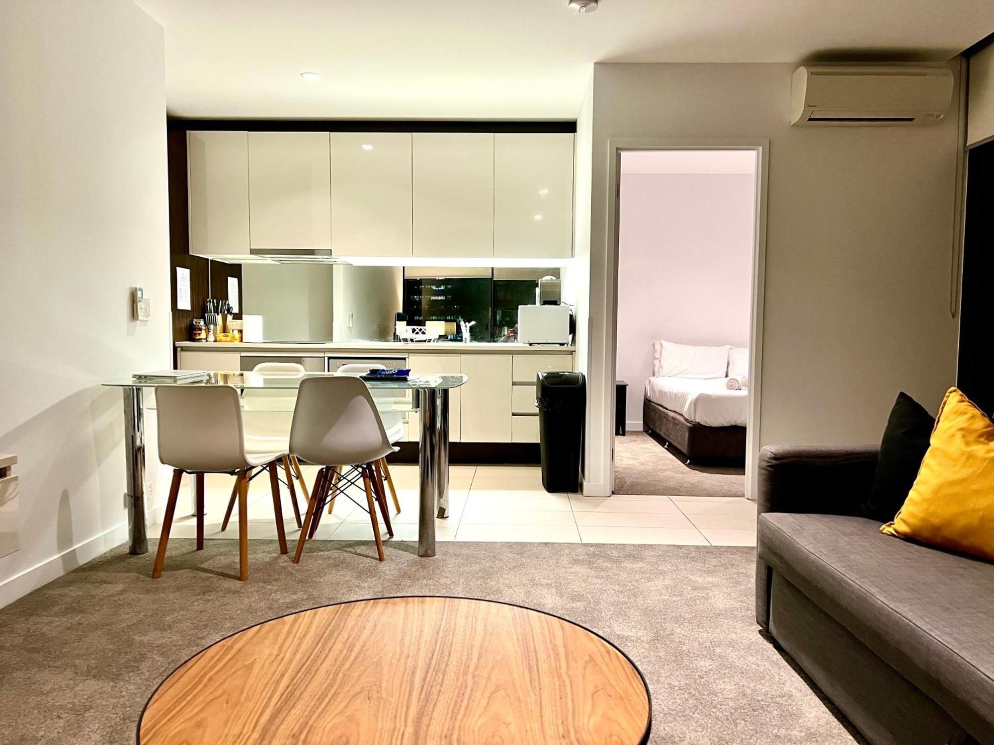 Readyset Apartments At Madison Melbourne Dış mekan fotoğraf